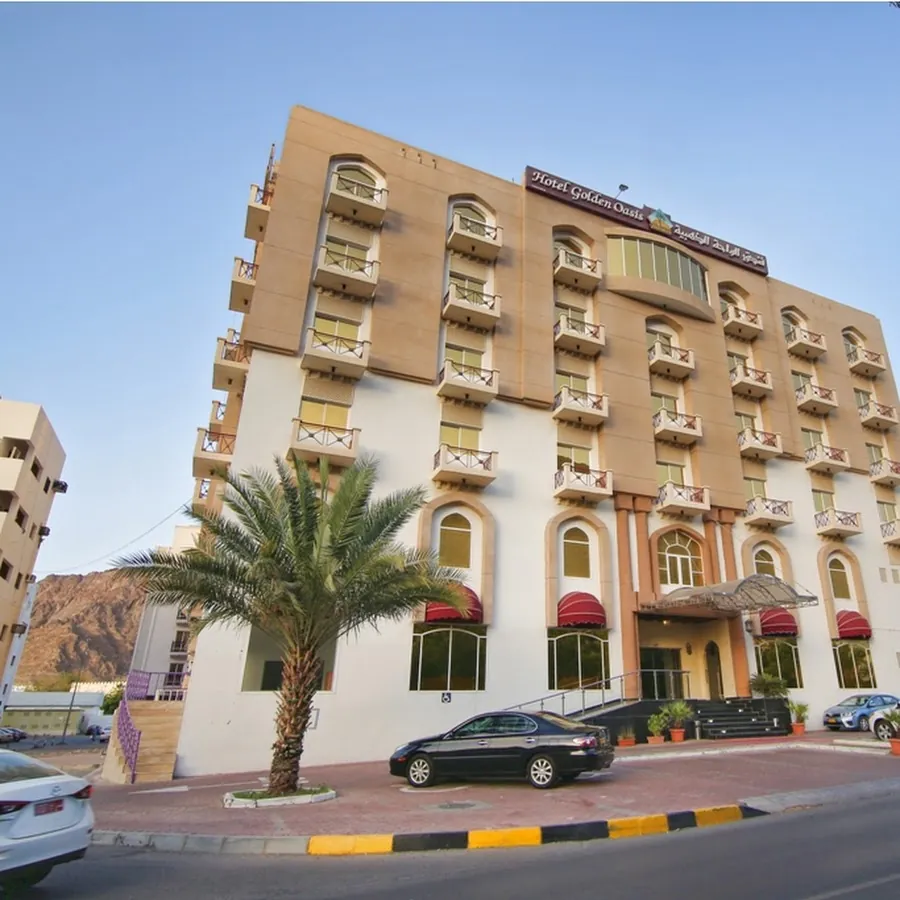 Hotel Golden Oasis فندق الواحة الذهبية